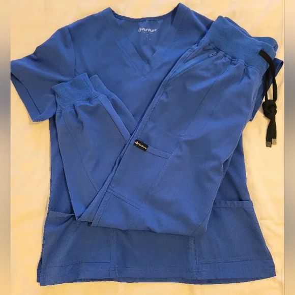 PuriPure scrub set - Picture 1 of 3